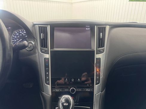 Used 2019 INFINITI Q50 Luxe RWD image 18