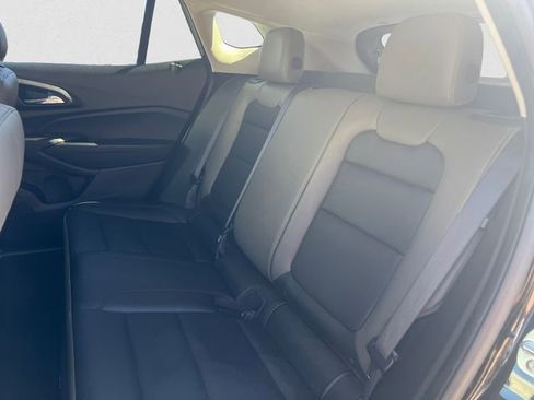 Used 2024 Chevrolet Trax ACTIV w/ Sunroof Package FWD image 13