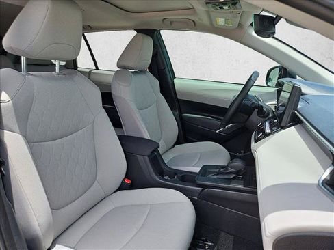 Used 2026 Toyota Corolla Cross LE w/ Moonroof Package FWD image 22