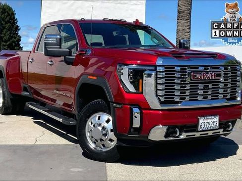Used 2024 GMC Sierra 3500 Denali w/ Denali Reserve Package AWD/4WD image 2