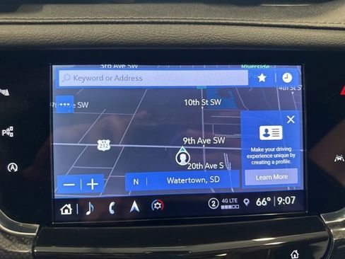 Used 2024 Cadillac XT6 Sport image 3