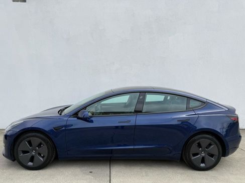 Used 2023 Tesla Model 3 Standard Range RWD image 10
