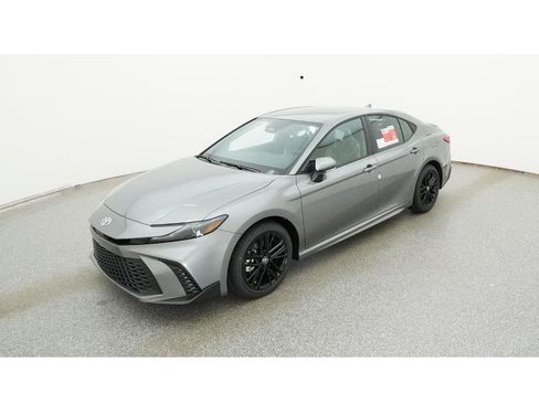New 2026 Toyota Camry SE FWD image 1