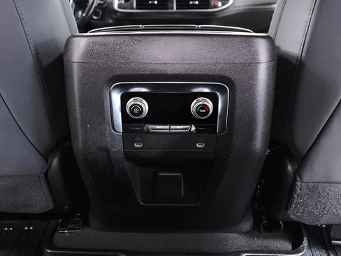 Used 2022 GMC Yukon SLE w/ Max Trailering Package AWD/4WD image 33
