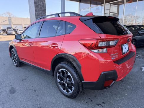 Certified 2023 Subaru Crosstrek 2.0i Premium image 3