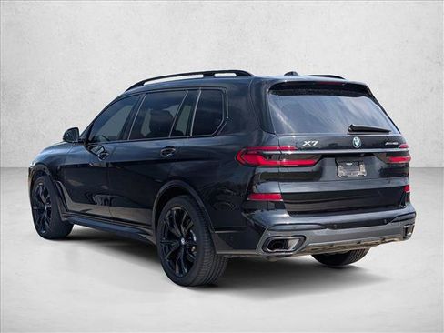 Used 2024 BMW X7 xDrive40i w/ M Sport Package AWD/4WD image 7