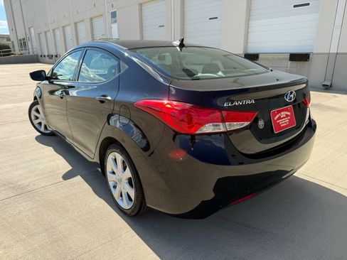 Used 2013 Hyundai Elantra Limited FWD image 6