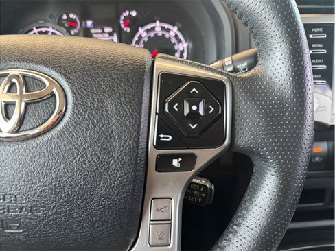 Used 2022 Toyota 4Runner SR5 AWD/4WD image 16