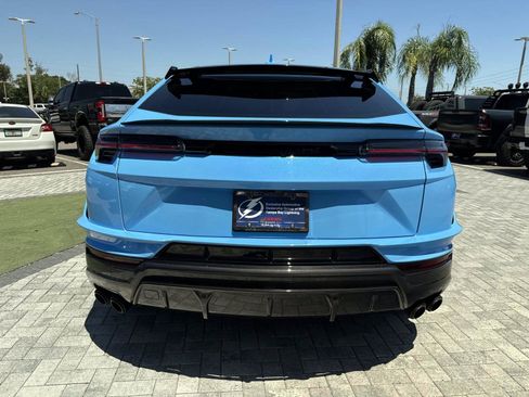 Used 2024 Lamborghini Urus Performante AWD/4WD image 9