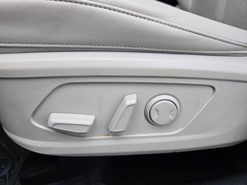 Certified 2023 Kia Sorento EX w/ Panoramic Sunroof Package image 23