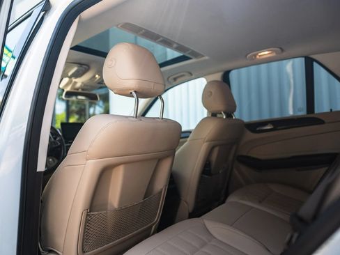 Used 2018 Mercedes-Benz GLE 350 4MATIC image 25