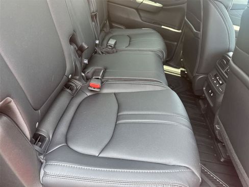 Used 2026 Honda Pilot Touring image 16