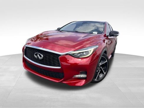 Used 2018 INFINITI QX30 Sport FWD image 9
