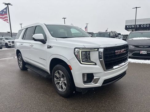 Used 2024 GMC Yukon SLE AWD/4WD image 4