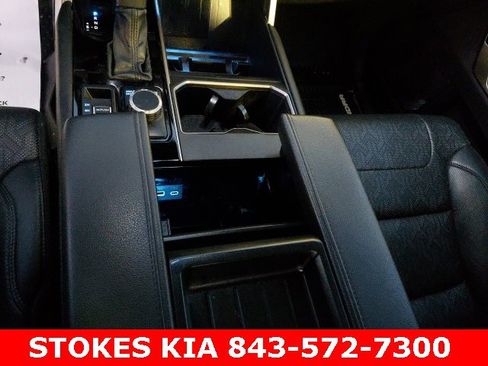 Used 2023 Toyota Tundra Limited image 13