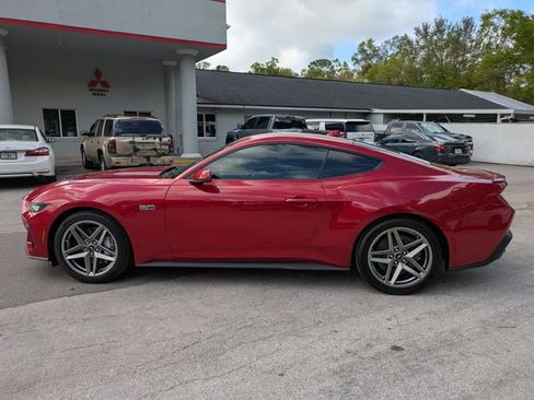 Used 2024 Ford Mustang GT Premium image 7