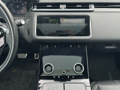 Used 2019 Land Rover Range Rover Velar R-Dynamic SE image 31