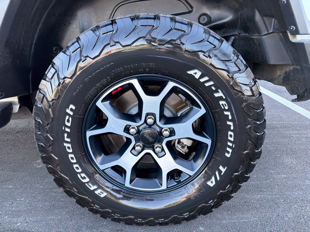 Used 2021 Jeep Wrangler Unlimited Rubicon AWD/4WD image 9