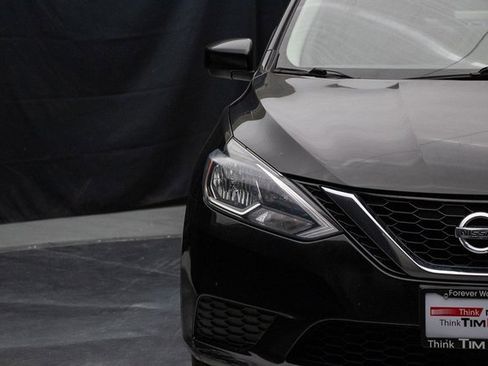 Used 2017 Nissan Sentra S image 5