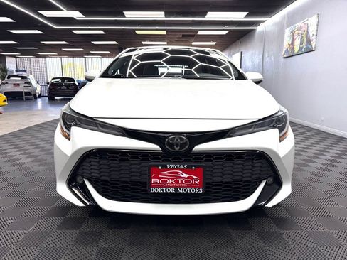 Used 2019 Toyota Corolla XSE FWD image 4