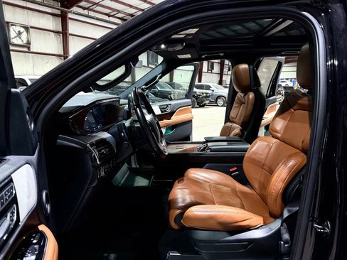 Used 2021 Lincoln Navigator L Reserve image 13