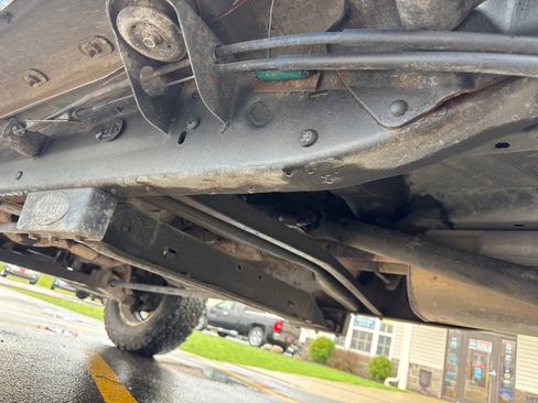 Used 1996 Chevrolet Tahoe 4WD 2-Door image 10