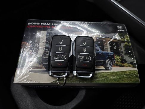 Used 2023 RAM 1500 Laramie AWD/4WD image 47