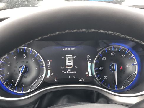 New 2026 Chrysler Pacifica Select image 26