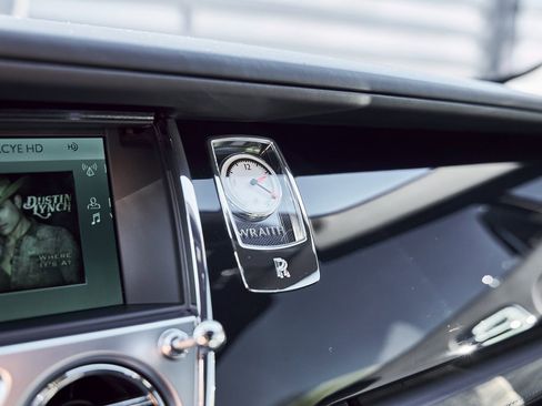 Used 2015 Rolls-Royce Wraith image 66