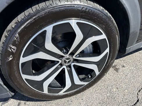 Used 2025 Mercedes-Benz E 450 4MATIC All-Terrain Wagon image 11