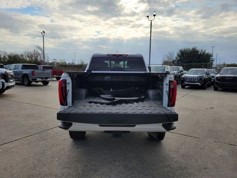 Used 2024 GMC Sierra 2500 Denali Ultimate image 7