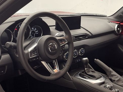Used 2024 MAZDA MX-5 Miata RF Grand Touring image 7