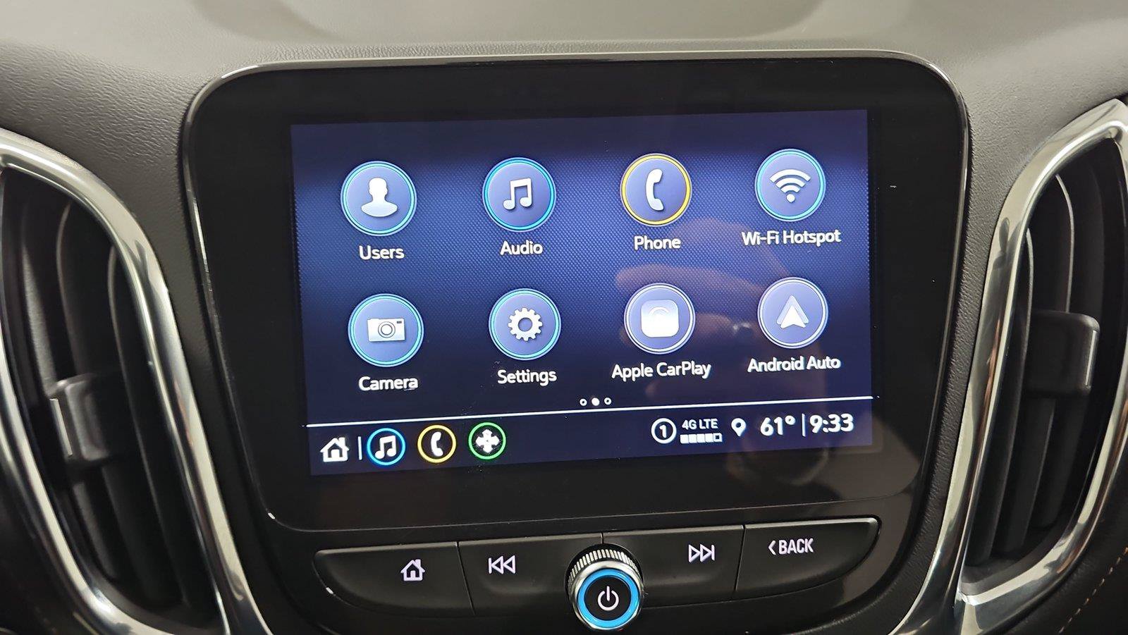 Used 2023 Chevrolet Equinox Premier FWD image 16