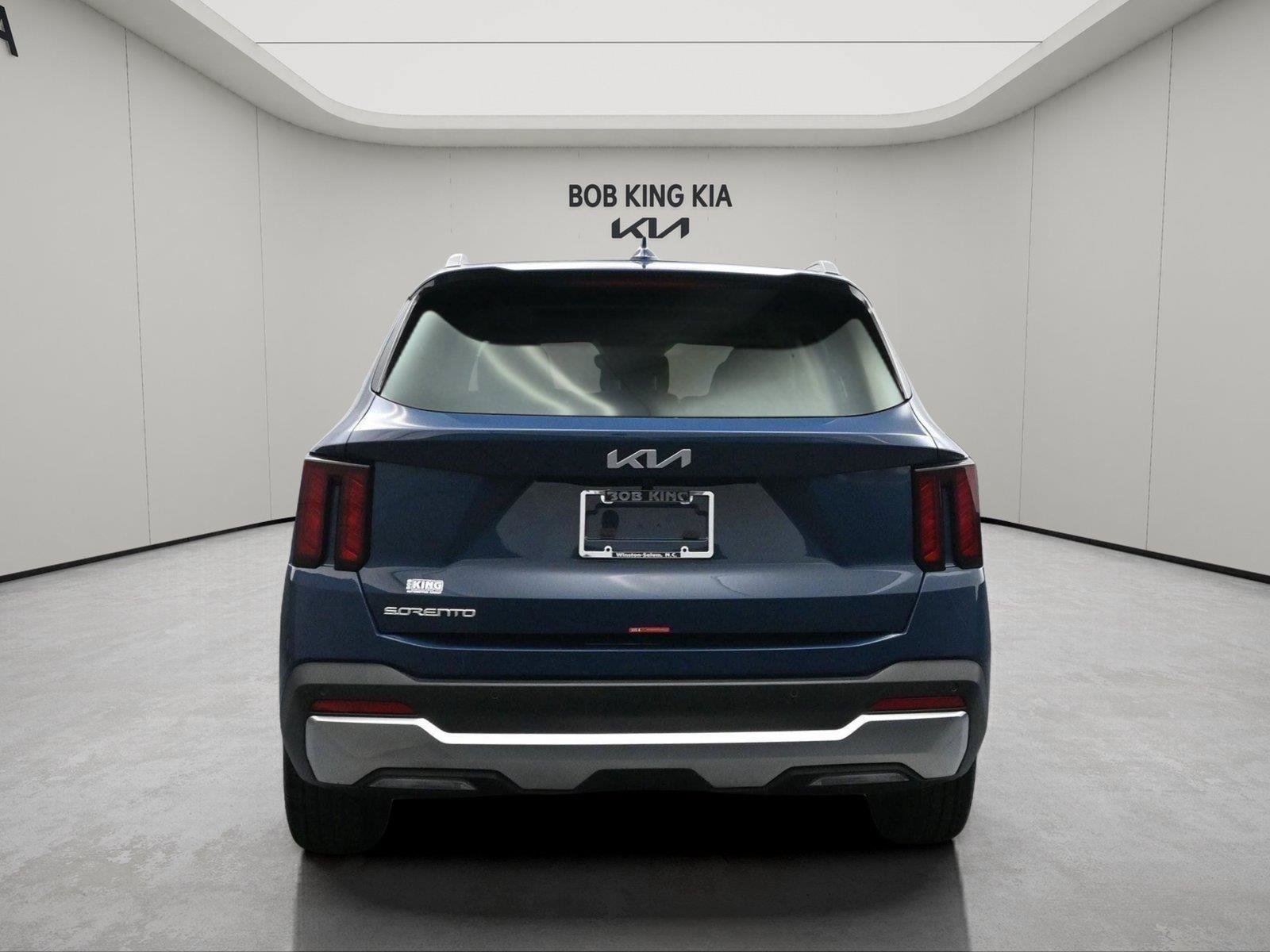 Used 2026 Kia Sorento S w/ S Panoramic Sunroof Package FWD image 6