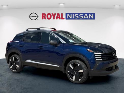 New 2025 Nissan Kicks SR image 1