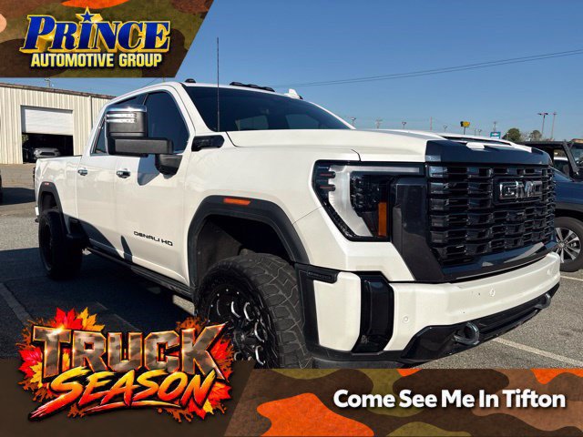 Used 2024 GMC Sierra 3500 Denali Ultimate AWD/4WD image 1