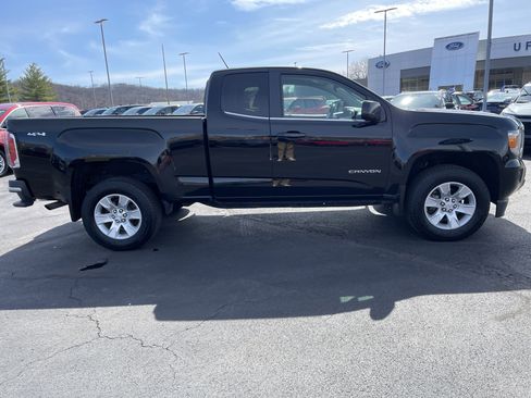 Used 2018 GMC Canyon SLE w/ SLE Convenience Package image 8
