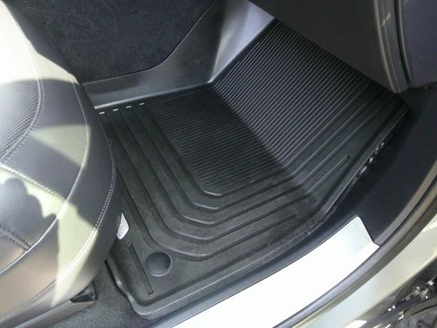 Used 2023 Land Rover Range Rover Sport SE image 51