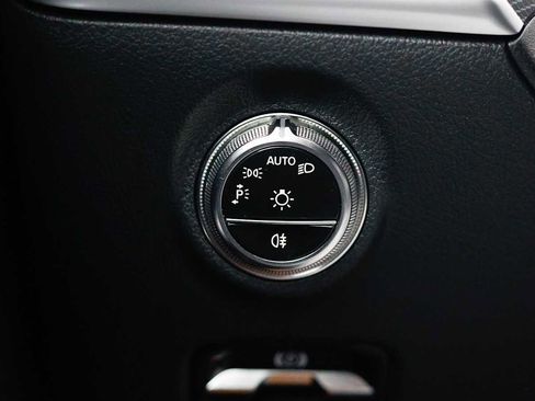 Used 2026 Mercedes-Benz C 300 4MATIC Sedan image 34