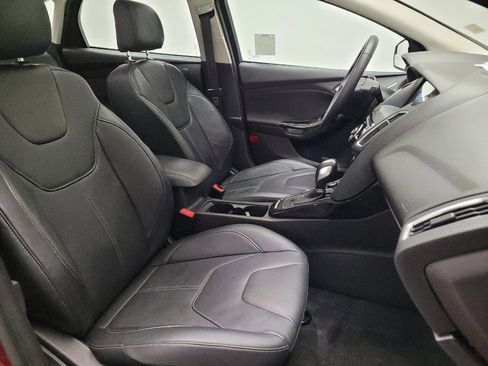 Used 2017 Ford Focus Titanium image 21