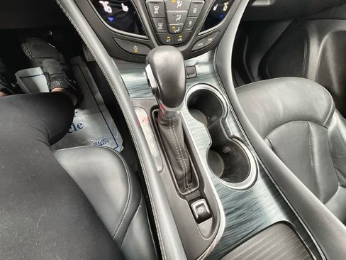 Used 2020 Buick Envision Essence image 16