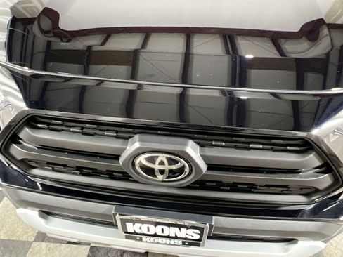 Used 2022 Toyota RAV4 Adventure image 12