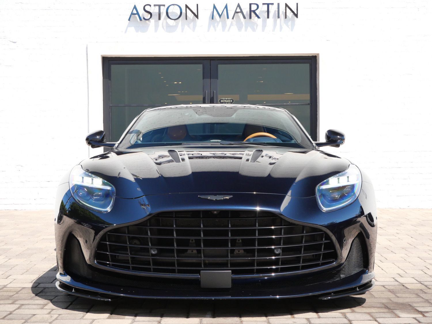 Used 2024 Aston Martin DB12 Coupe RWD image 8