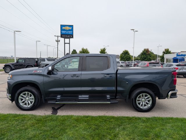 Used 2021 Chevrolet Silverado 1500 LT AWD/4WD image 11