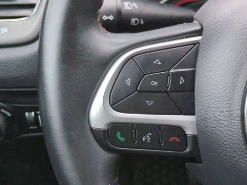 Used 2019 Jeep Compass Trailhawk AWD/4WD image 16