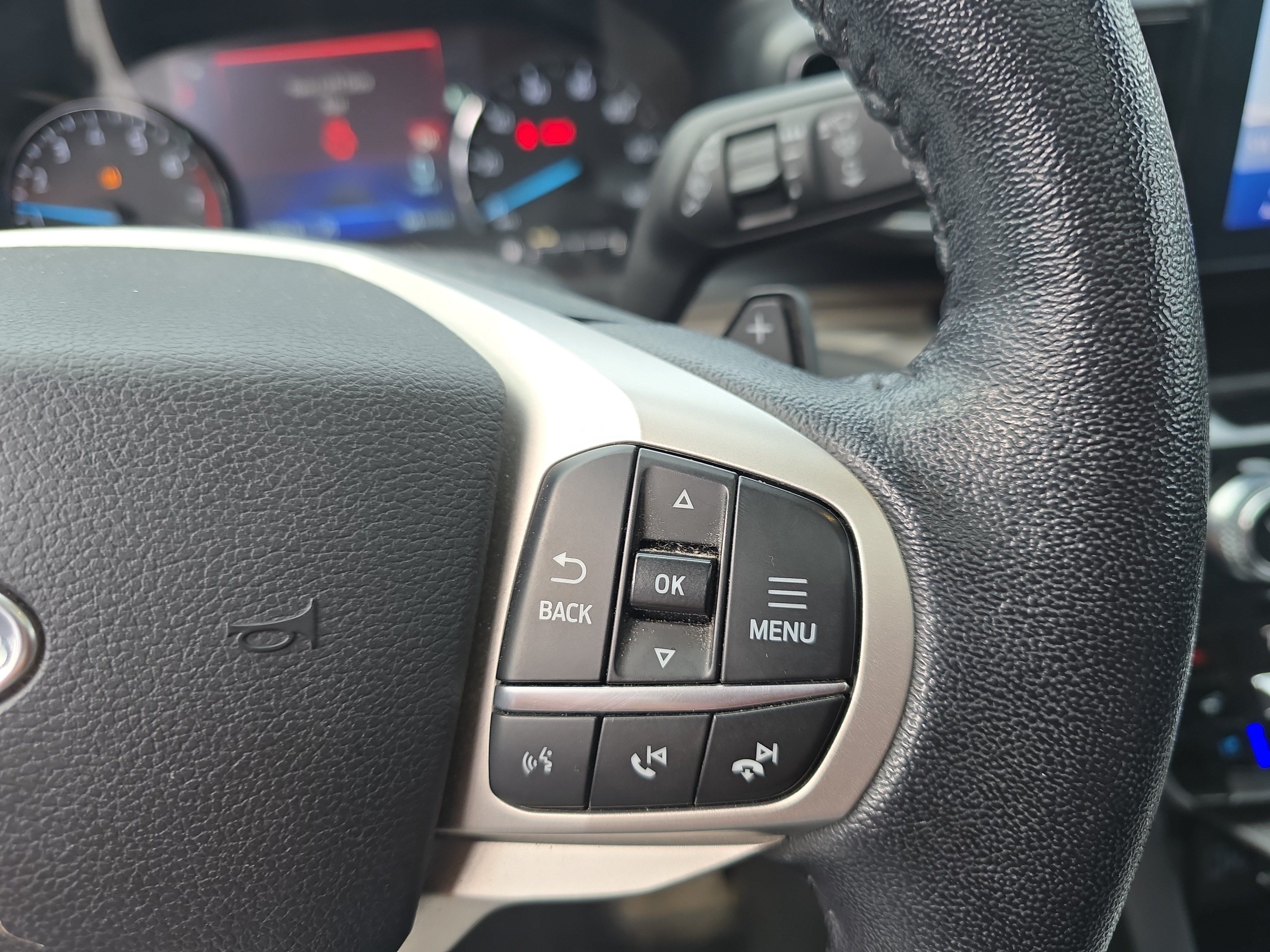 Used 2021 Ford Explorer Limited w/ Equipment Group 301A AWD/4WD image 12