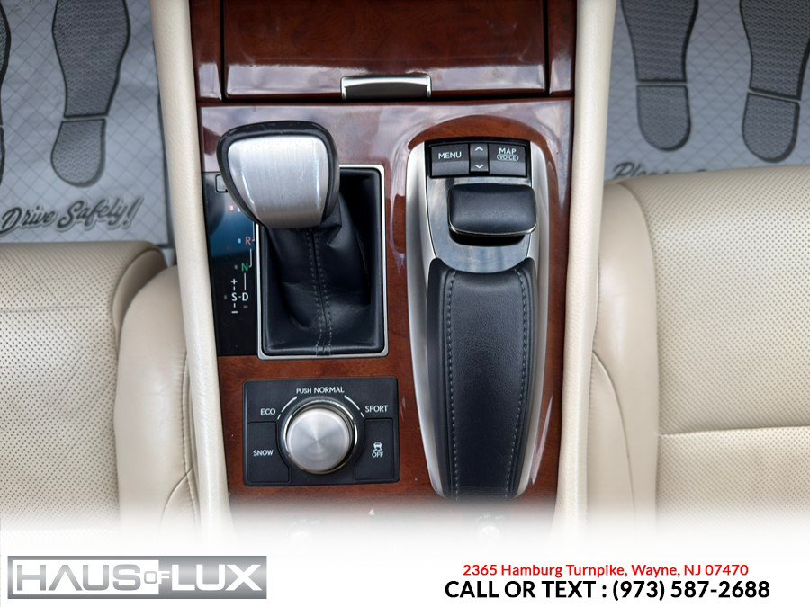 Used 2013 Lexus LS 460 AWD w/ Comfort Pkg image 32