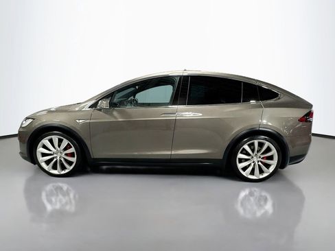 Used 2016 Tesla Model X Performance image 10