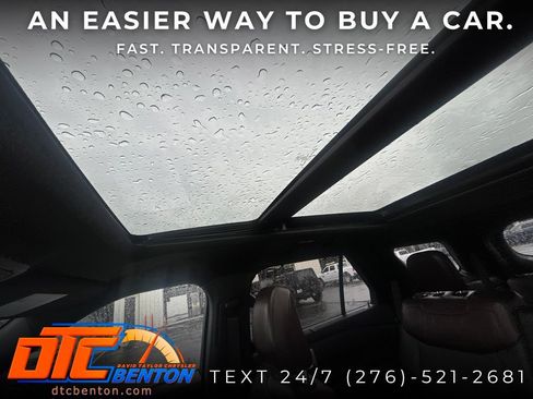 Used 2021 Ford Explorer Platinum AWD/4WD image 12