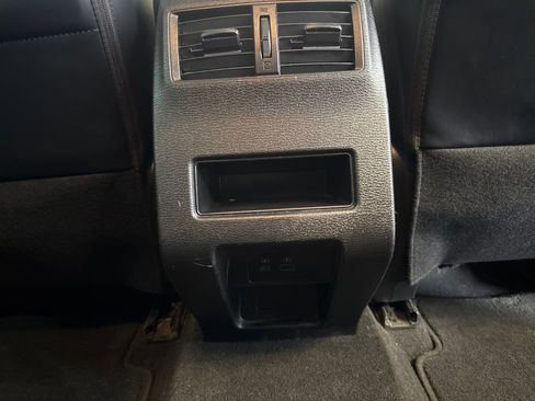 Used 2023 Mitsubishi Outlander SE AWD/4WD image 11